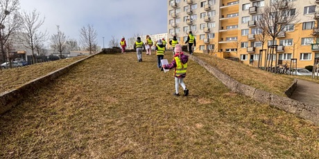 Powiększ grafikę: Dzieci podczas zajęć