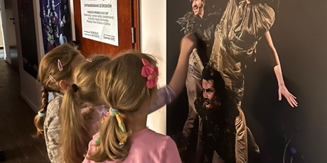 Powiększ grafikę: [Dzieci podczas warsztatów