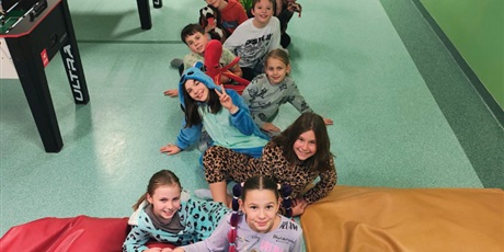 Powiększ grafikę: Wieczór gier i zabaw w klasie 4a