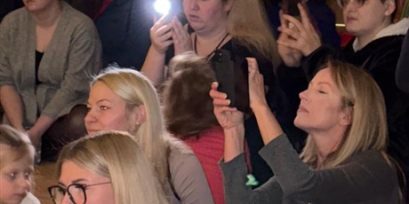 Powiększ grafikę: Wieczór poezji w klasie 2b