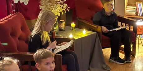 Powiększ grafikę: Wieczór poezji w klasie 2b