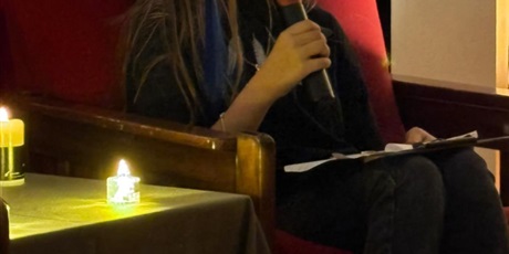 Powiększ grafikę: Wieczór poezji w klasie 2b