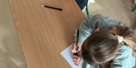 Powiększ grafikę: Uczniowie podczas zajęć