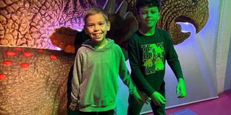 Powiększ grafikę: Dzieci podczas warsztatów