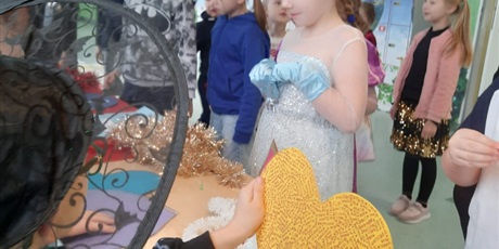 Powiększ grafikę: Wróżby andrzejkowe w klasach 0-3