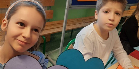 Powiększ grafikę: wrozby-andrzejkowe-w-klasach-0-3-662057.jpg