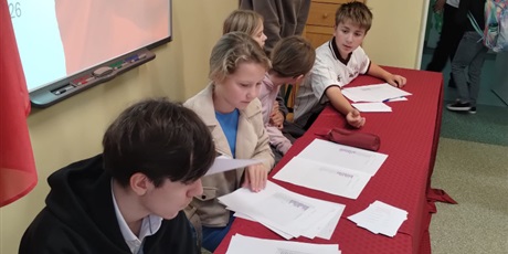 Powiększ grafikę: Wybory na Przewodniczącego Szkolnego Samorządu