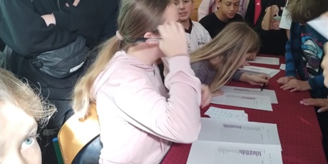 Powiększ grafikę: Wybory na Przewodniczącego Szkolnego Samorządu