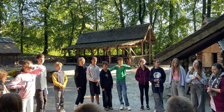 Powiększ grafikę: Klasa 6a na wycieczce