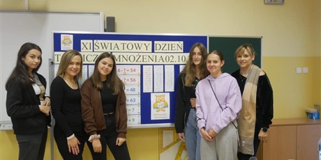 Powiększ grafikę: xi-swiatowy-dzien-tabliczki-mnozenia-300130.jpg