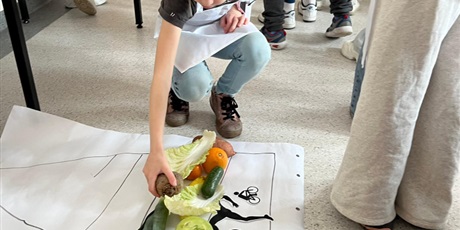 Powiększ grafikę: Dzieci podczas zajęć