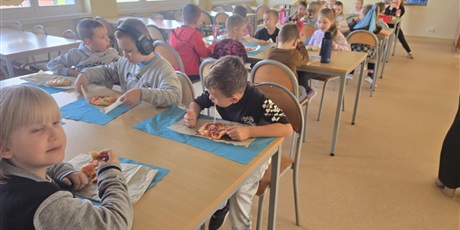 Powiększ grafikę: Zajęcia kulinarne w klasie 1a.