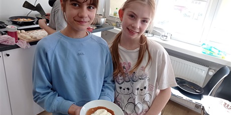 Powiększ grafikę: Zajęcia kulinarne w klasie 5a