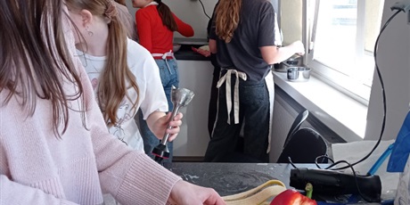 Powiększ grafikę: Zajęcia kulinarne w klasie 5a