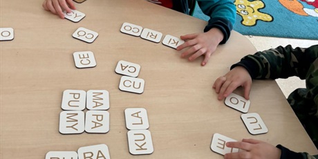 Powiększ grafikę: zajecia-popoludniowe-w-naszej-zerowce-675345.jpg