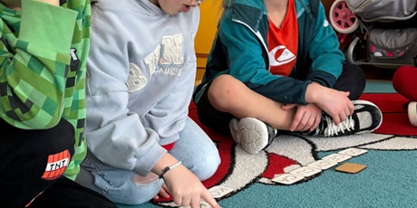 Powiększ grafikę: zajecia-popoludniowe-w-naszej-zerowce-675349.jpg