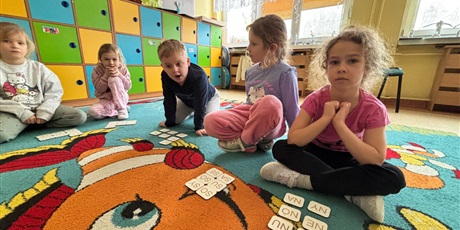 Powiększ grafikę: zajecia-popoludniowe-w-naszej-zerowce-675352.jpg