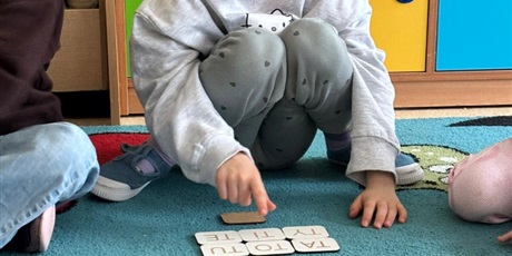 Powiększ grafikę: zajecia-popoludniowe-w-naszej-zerowce-675355.jpg