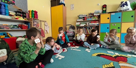 Powiększ grafikę: zajecia-popoludniowe-w-naszej-zerowce-675361.jpg