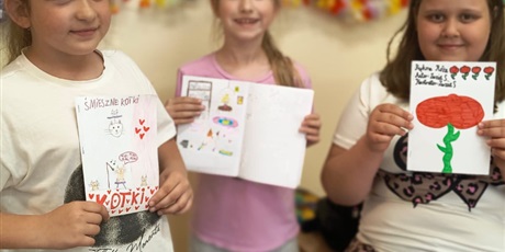 Powiększ grafikę: Dzieci podczas zajęć