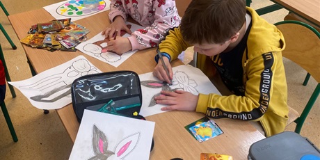 Powiększ grafikę: Zajęcia w świetlicy szkolnej