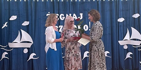 Powiększ grafikę: zakonczenie-roku-szkolnego-klas-osmych-629827.jpg