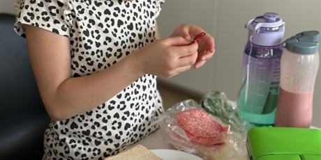 Powiększ grafikę: zdrowe-i-kolorowe-kanapki-682145.jpg