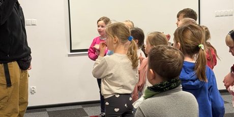 Powiększ grafikę: Zerówka podczas wycieczki