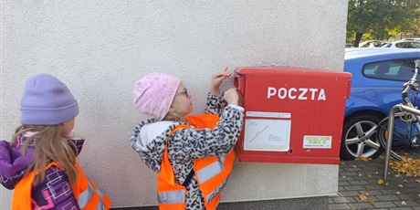 Powiększ grafikę: Dzień Poczty Polskiej w zerówce