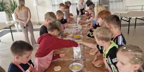 Powiększ grafikę: Klasa 4a i 4b na wycieczce