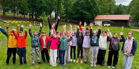 Powiększ grafikę: Klasy 3a i 5a na wycieczce.